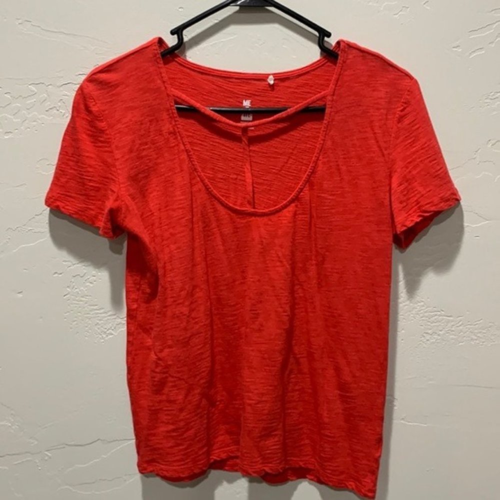 Scoop Neck Tee